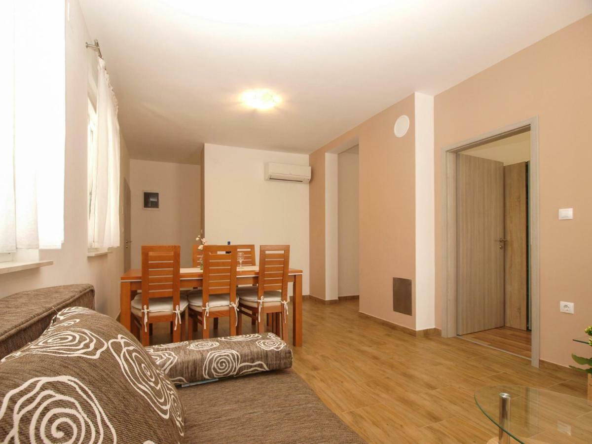 4 Stars Apartments-Pikula Fažana Kültér fotó