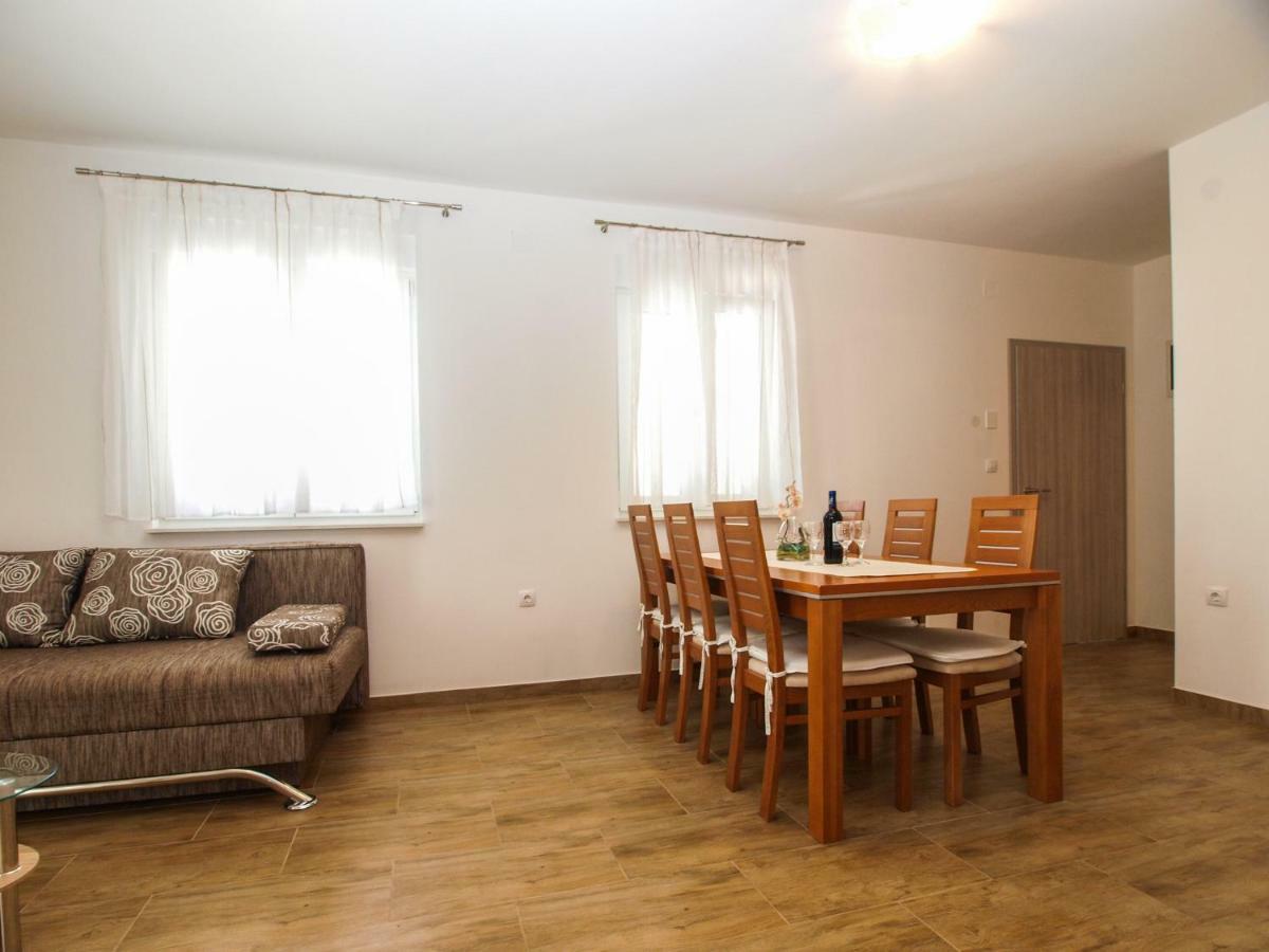 4 Stars Apartments-Pikula Fažana Kültér fotó