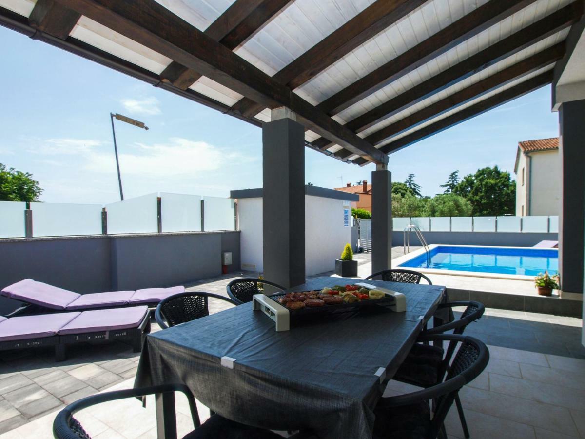 4 Stars Apartments-Pikula Fažana Kültér fotó
