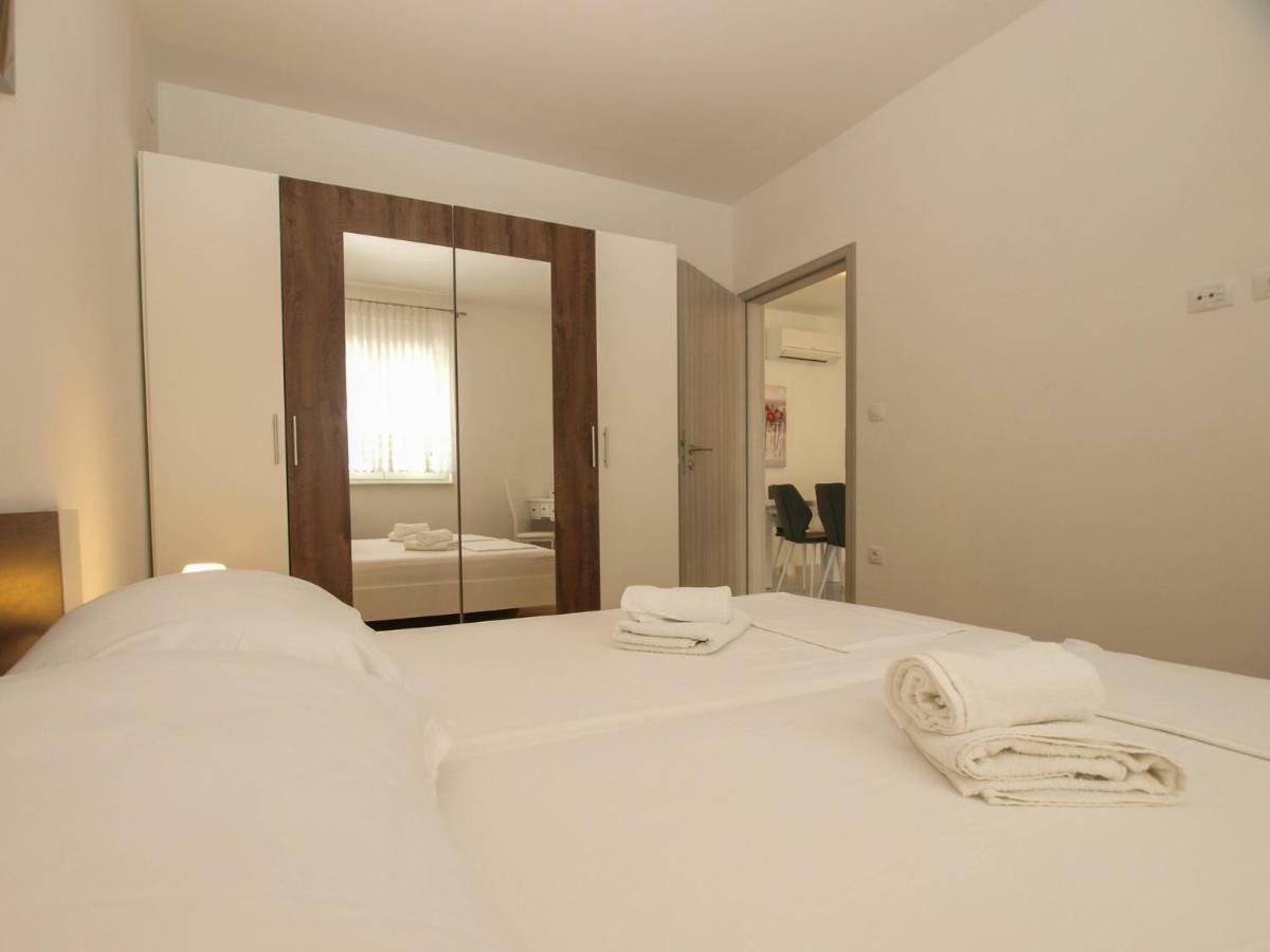 4 Stars Apartments-Pikula Fažana Kültér fotó