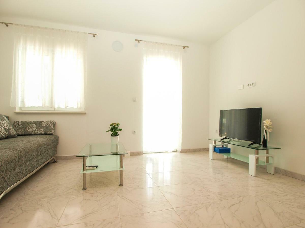 4 Stars Apartments-Pikula Fažana Kültér fotó