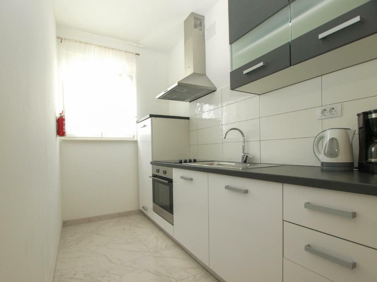 4 Stars Apartments-Pikula Fažana Kültér fotó