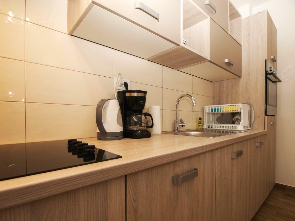 4 Stars Apartments-Pikula Fažana Kültér fotó