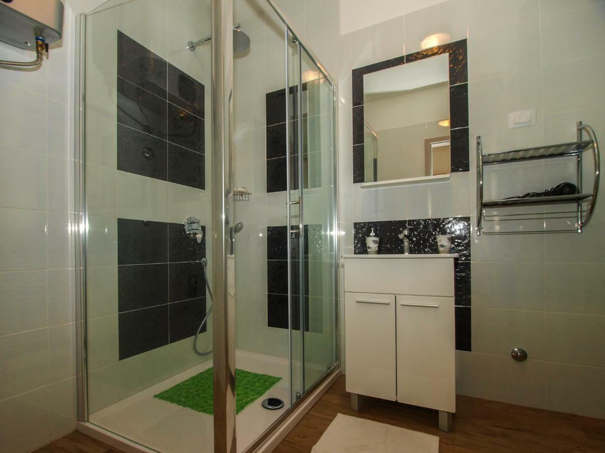 4 Stars Apartments-Pikula Fažana Kültér fotó