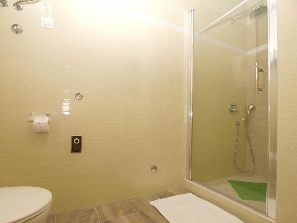 4 Stars Apartments-Pikula Fažana Kültér fotó